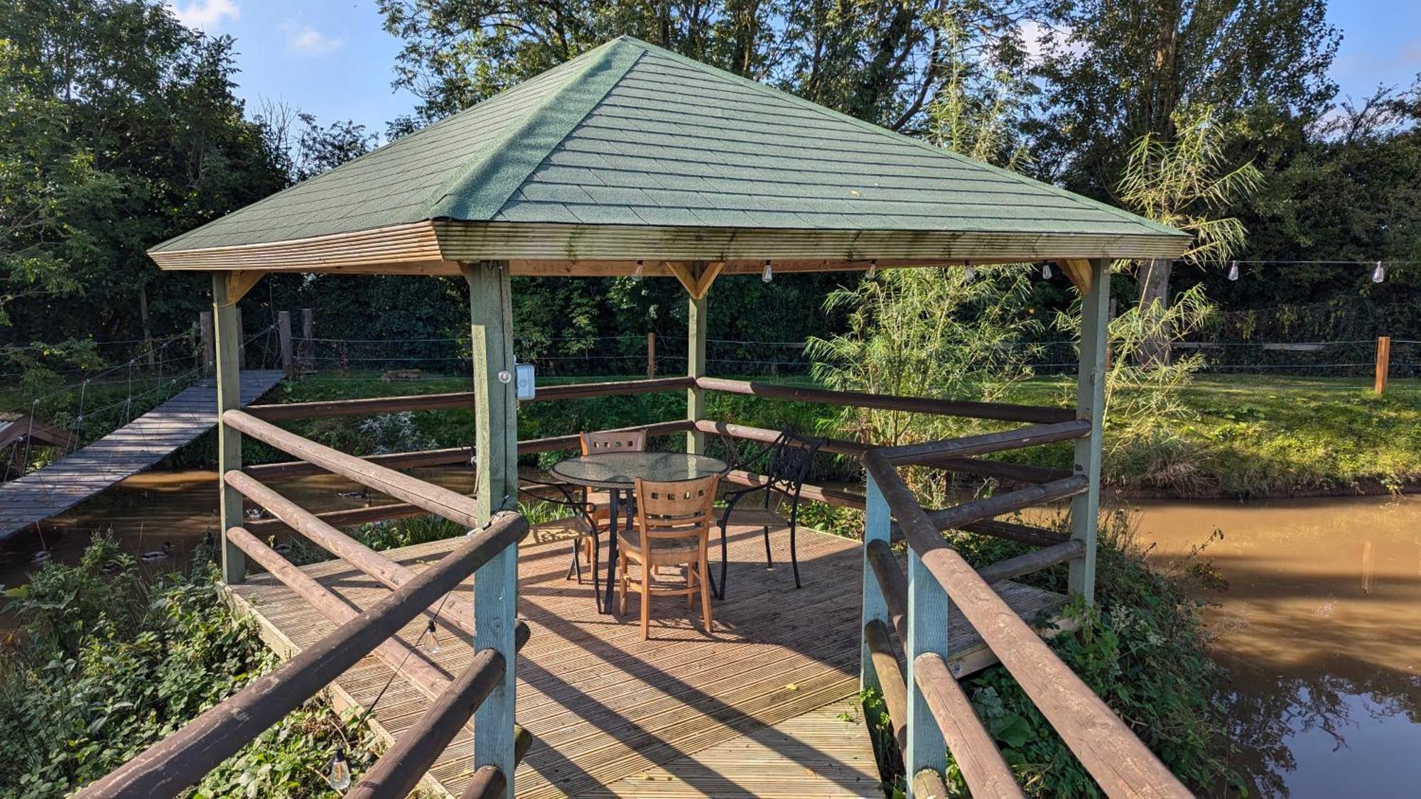Villa Sunset Retreats The Ice Viking Worcester Exterior foto